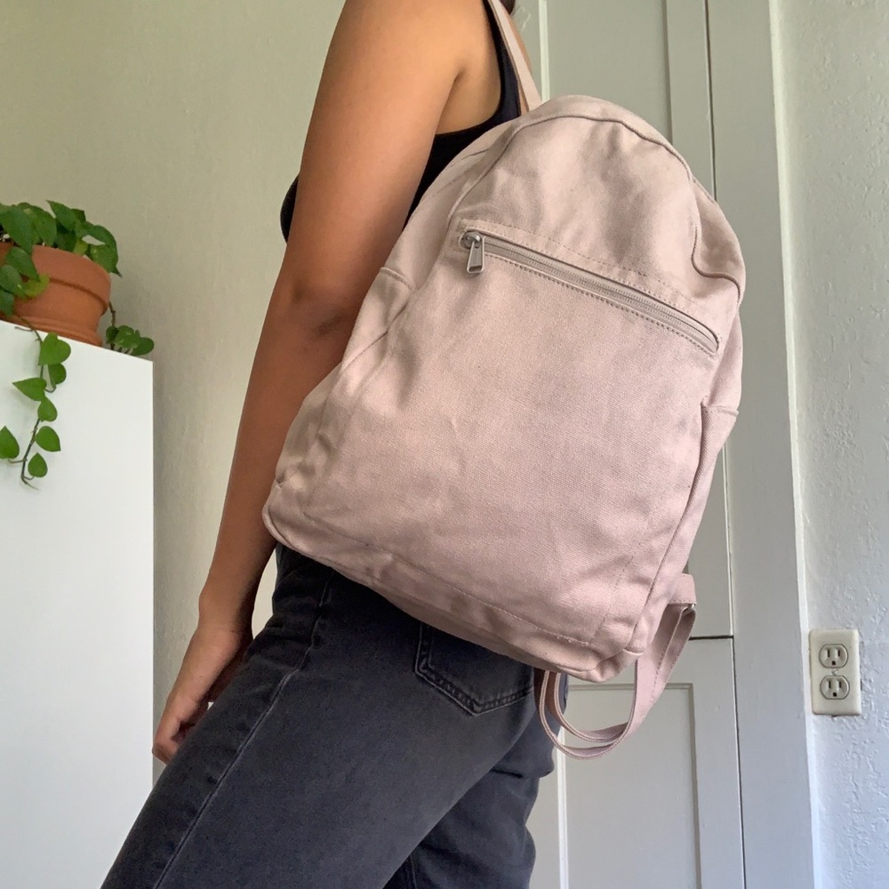 BAGGU Zip Backpack in Mushroom